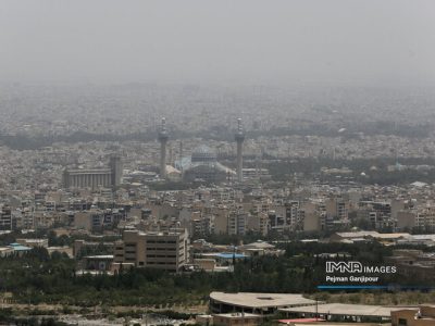 📌 آلودگی هوای اصفهان امروز چهارشنبه ۲۳ مهر/ هشدار بنفش و قرمز در ۱۰ منطقه نصف جهان