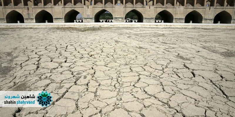 بارش های پاییزی اصفهان؛ تاخیر نگران کننده در آغاز فصل باران و بحران کم آبی در استان