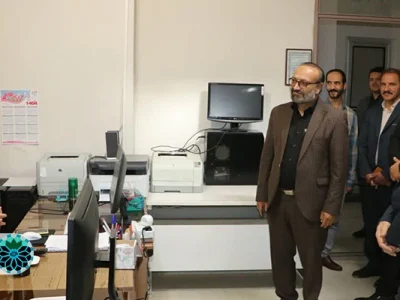 بازدید فرماندار از اداره آموزش و پرورش میمه