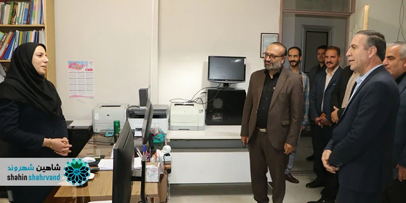 بازدید فرماندار از اداره آموزش و پرورش میمه